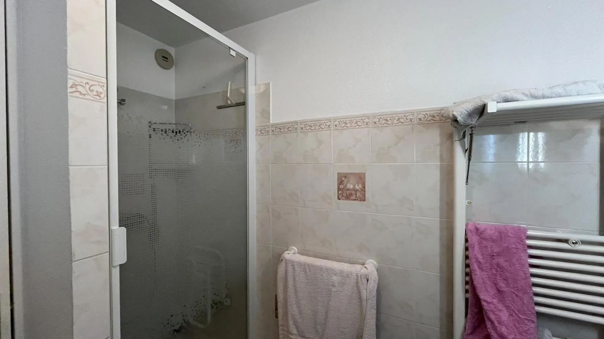 Apartment Le Fidji, T2, 50M2, 4 Personnes, Proche De Tout, C Saint-Raphael  France